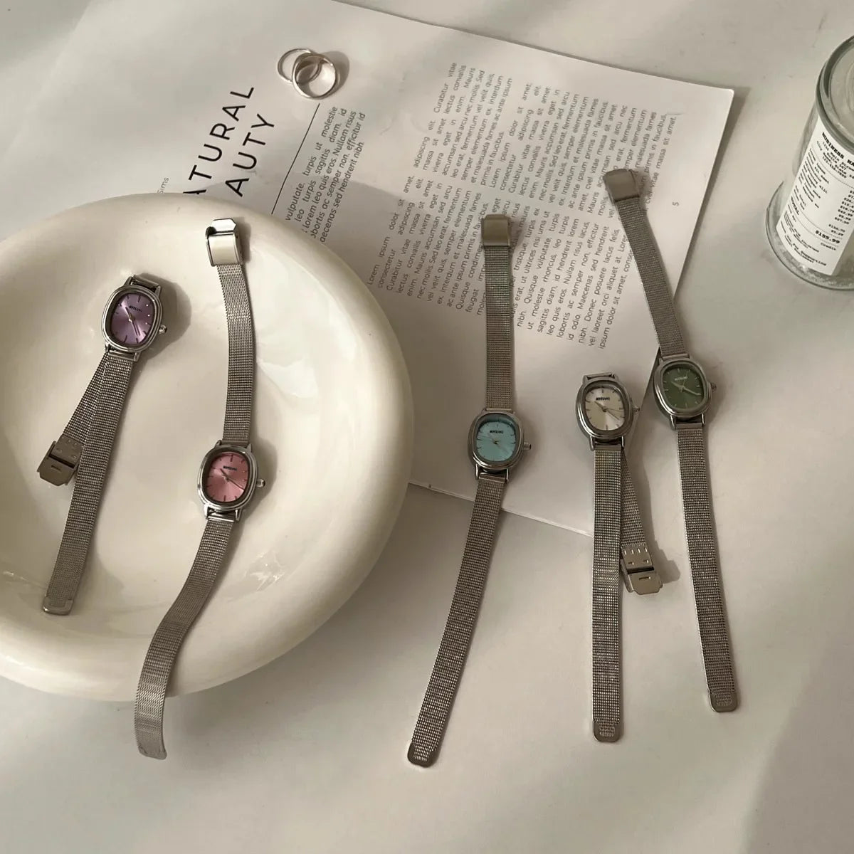 reloj minimalista y elegante