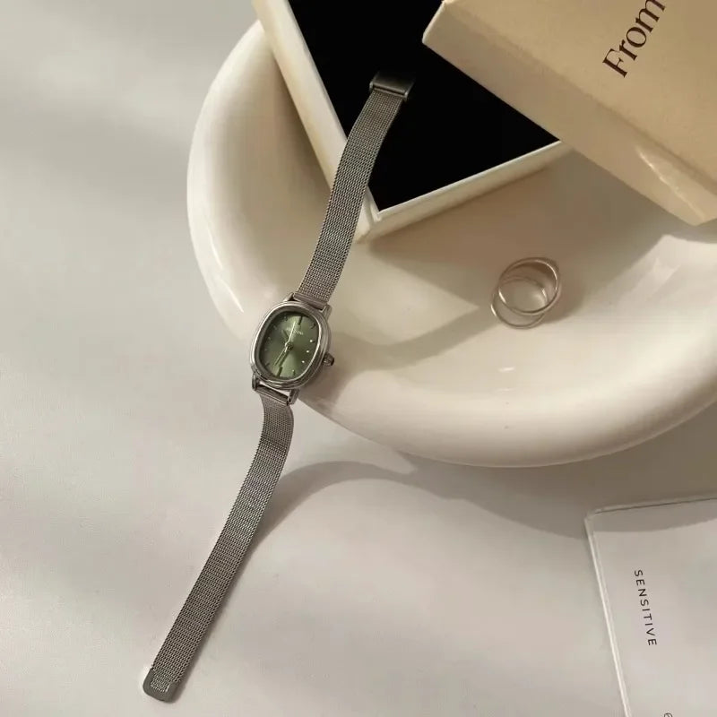 reloj minimalista y elegante